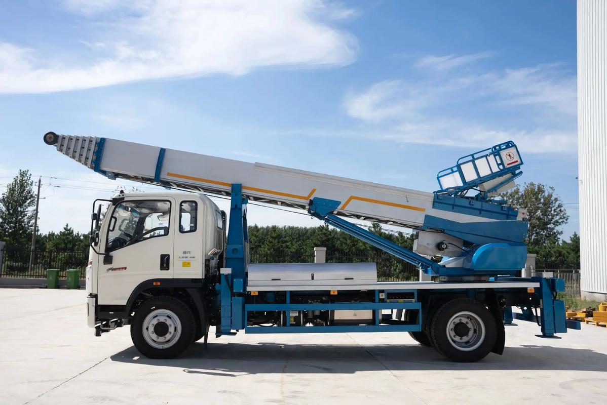 镇江京口云梯上料车租赁费用