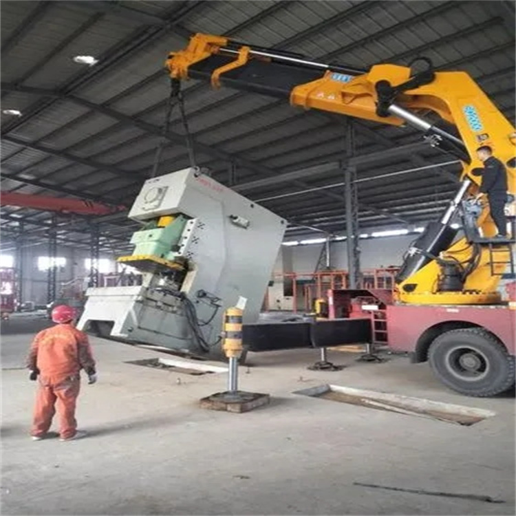 镇江京口80吨折臂吊车出租附近电话